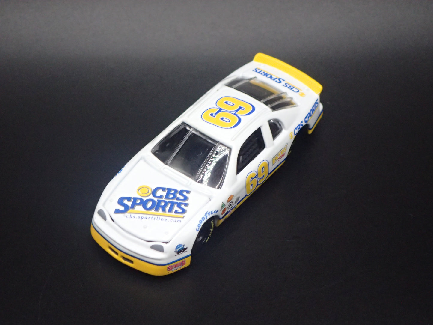 1998 98 CHEVROLET MONTE CARLO 69 CBS SPORTS NASCAR 1:64 SCALE DIECAST MODEL CAR