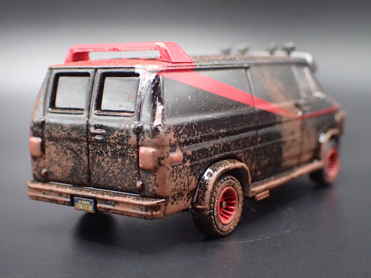1983 83 GMC VANDURA A-TEAM VAN CUSTOM MUDDY 1/64 SCALE DIECAST MODEL CAR
