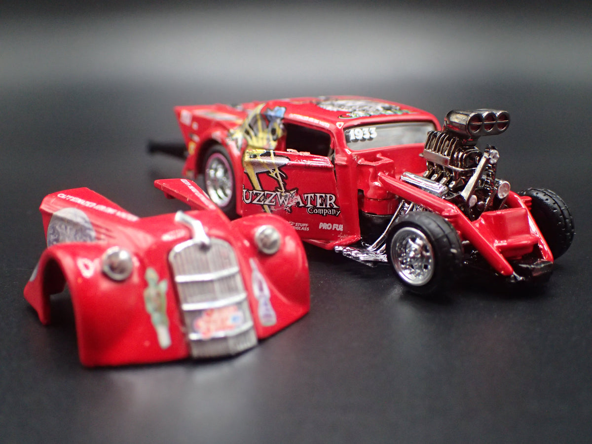 1933 33 WILLYS GASSER STINGER RED NHRA 1:64 SCALE DIORAMA DIECAST MODEL CAR