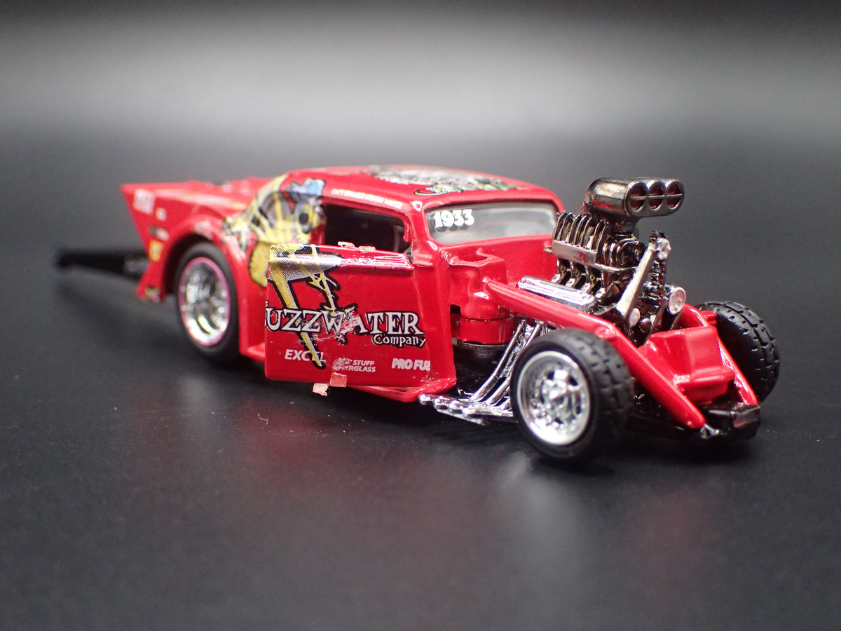 1933 33 WILLYS GASSER STINGER RED NHRA 1:64 SCALE DIORAMA DIECAST MODEL CAR