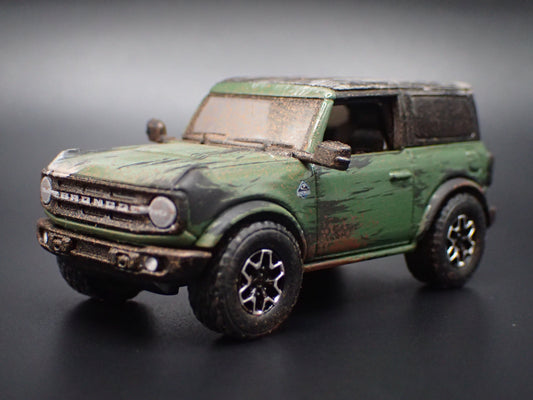 2021-2026 FORD BRONCO 2 FOUR DOOR CUSTOM MUDDY 1:64 SCALE DIECAST MODEL CAR