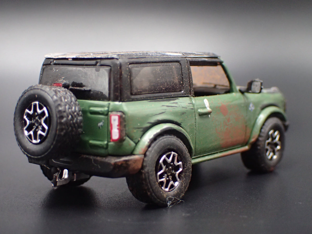 2021-2026 FORD BRONCO 2 FOUR DOOR CUSTOM MUDDY 1:64 SCALE DIECAST MODEL CAR