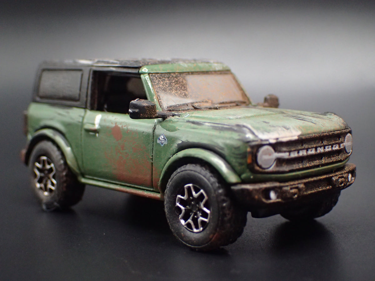 2021-2026 FORD BRONCO 2 FOUR DOOR CUSTOM MUDDY 1:64 SCALE DIECAST MODEL CAR