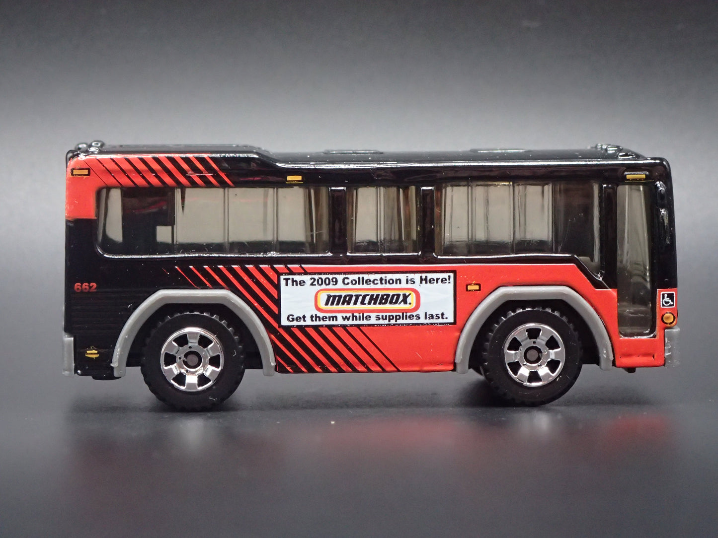 METRO CITY BUS 1:64 MB SCALE COLLECTIBLE DIORAMA DIECAST MODEL CAR