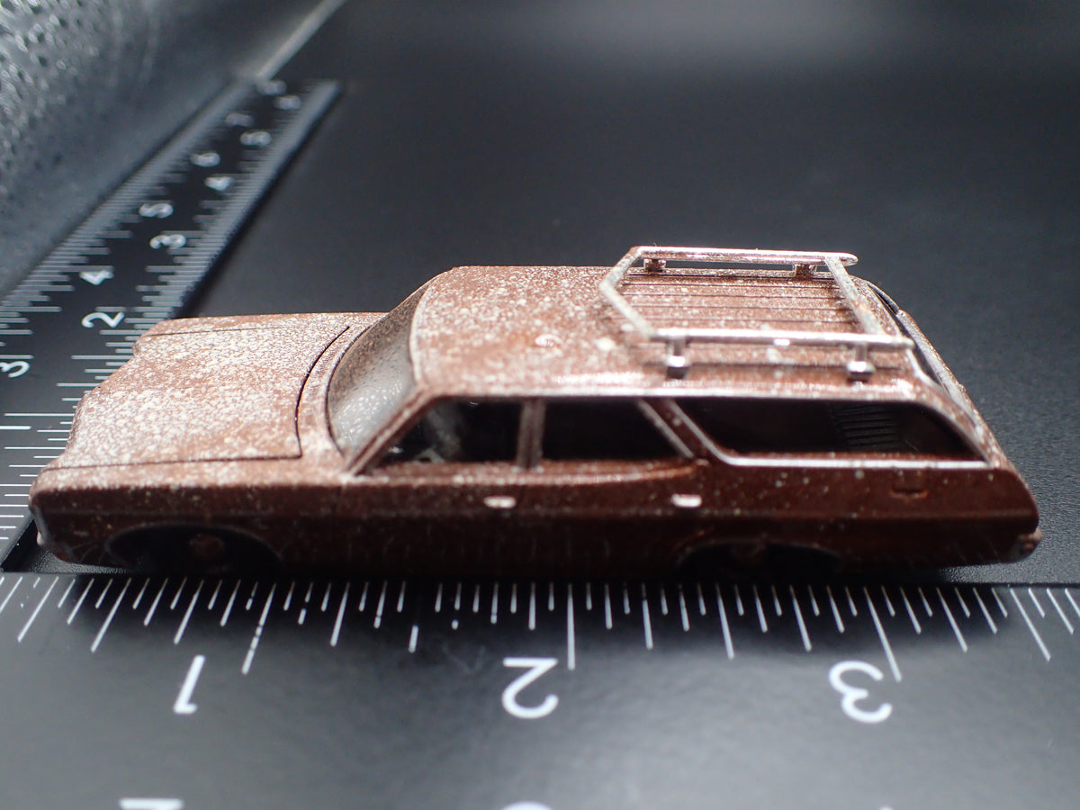 1970 CHEVY CHEVROLET KINGSWOOD ESTATE STATION WAGON BARN FIND 1/64 DIECAST CAR