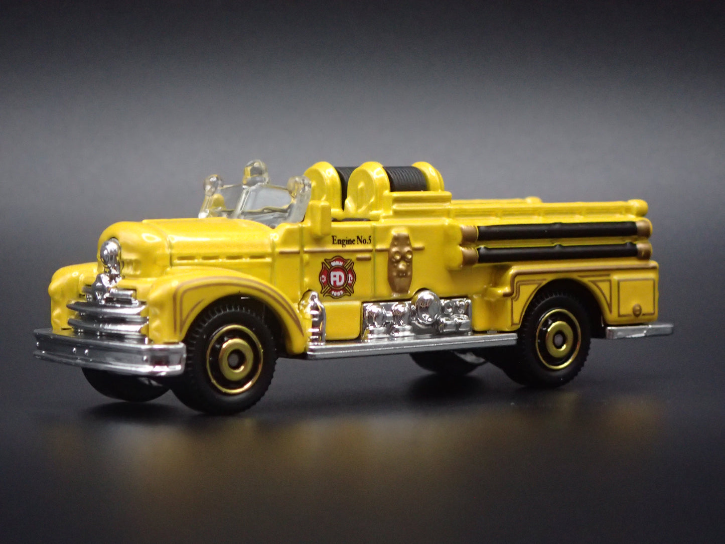 SEAGRAVE FIRE ENGINE FIRE TRUCK YELLOW 1/64 MB SCALE DIORAMA DIECAST MODEL CAR