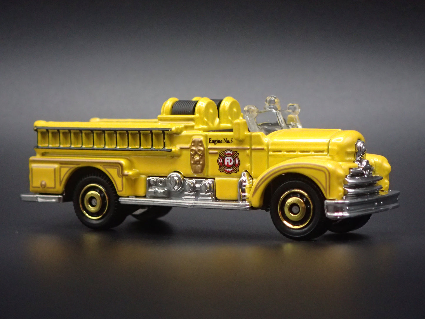 SEAGRAVE FIRE ENGINE FIRE TRUCK YELLOW 1/64 MB SCALE DIORAMA DIECAST MODEL CAR