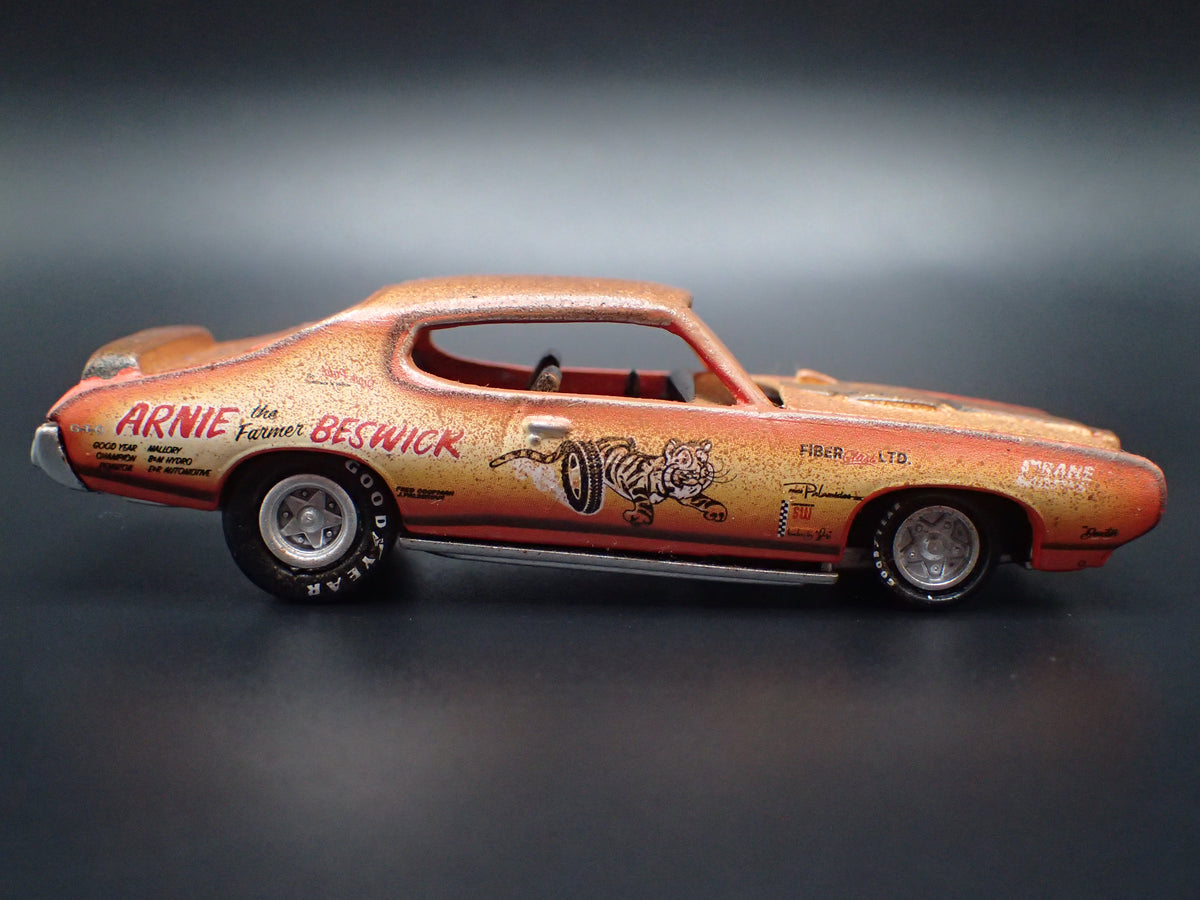 1969 69 PONTIAC GTO JUDGE BARN FIND CUSTOM 1:64 SCALE DIORAMA DIECAST MODEL CAR