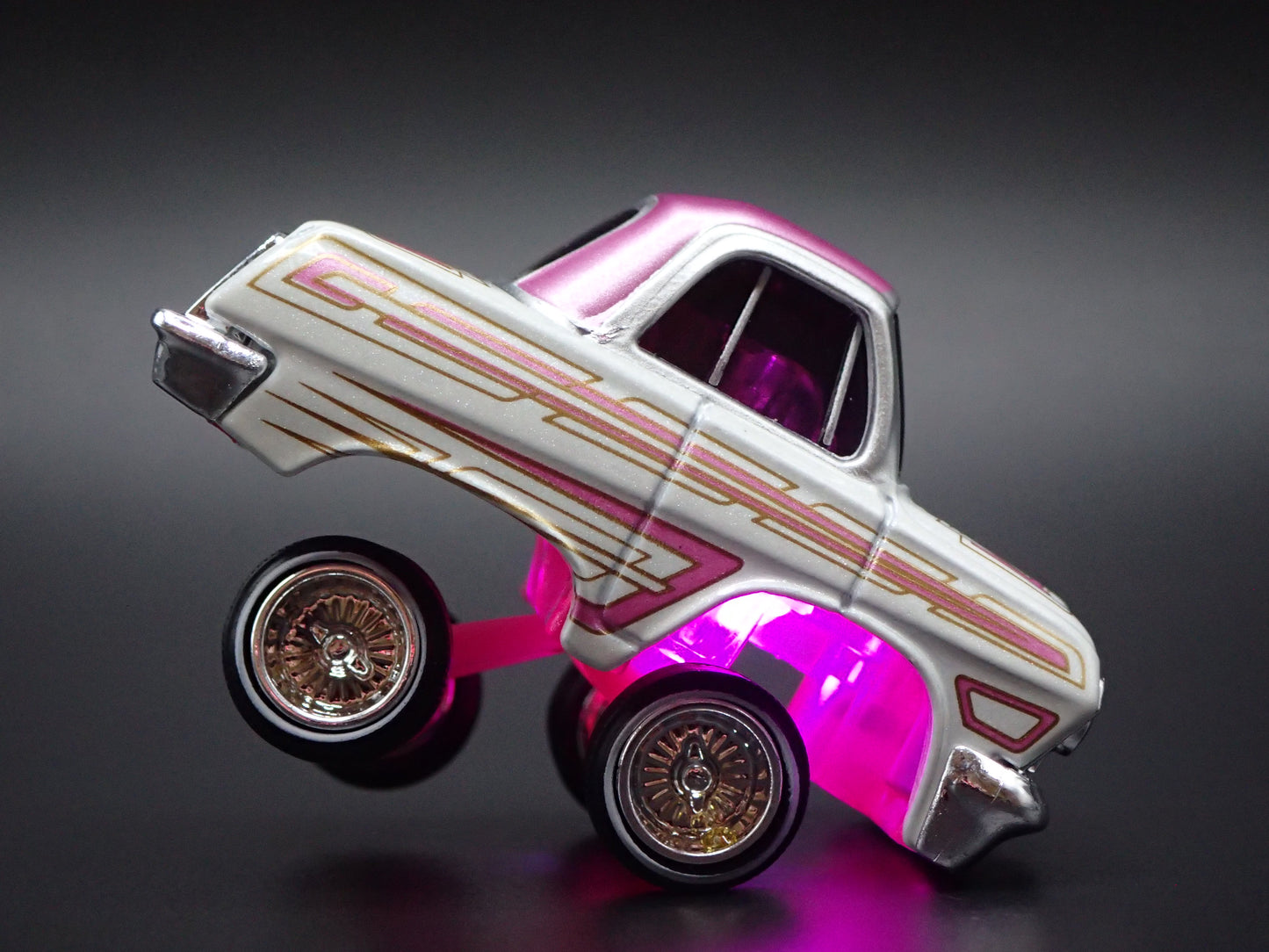 1962 62 CHEVY CHEVROLET IMPALA CAR TUNED LOWRIDER 1:64 SCALE DIECAST MODEL CAR