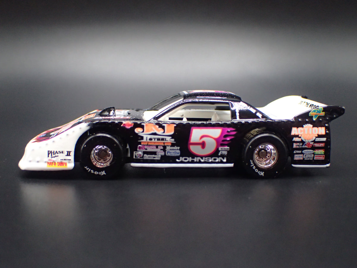 1996 96 DIRT TRACK RACING RONNIE JOHNSON 1:64 SCALE COLLECTIBLE DIECAST MODEL CAR