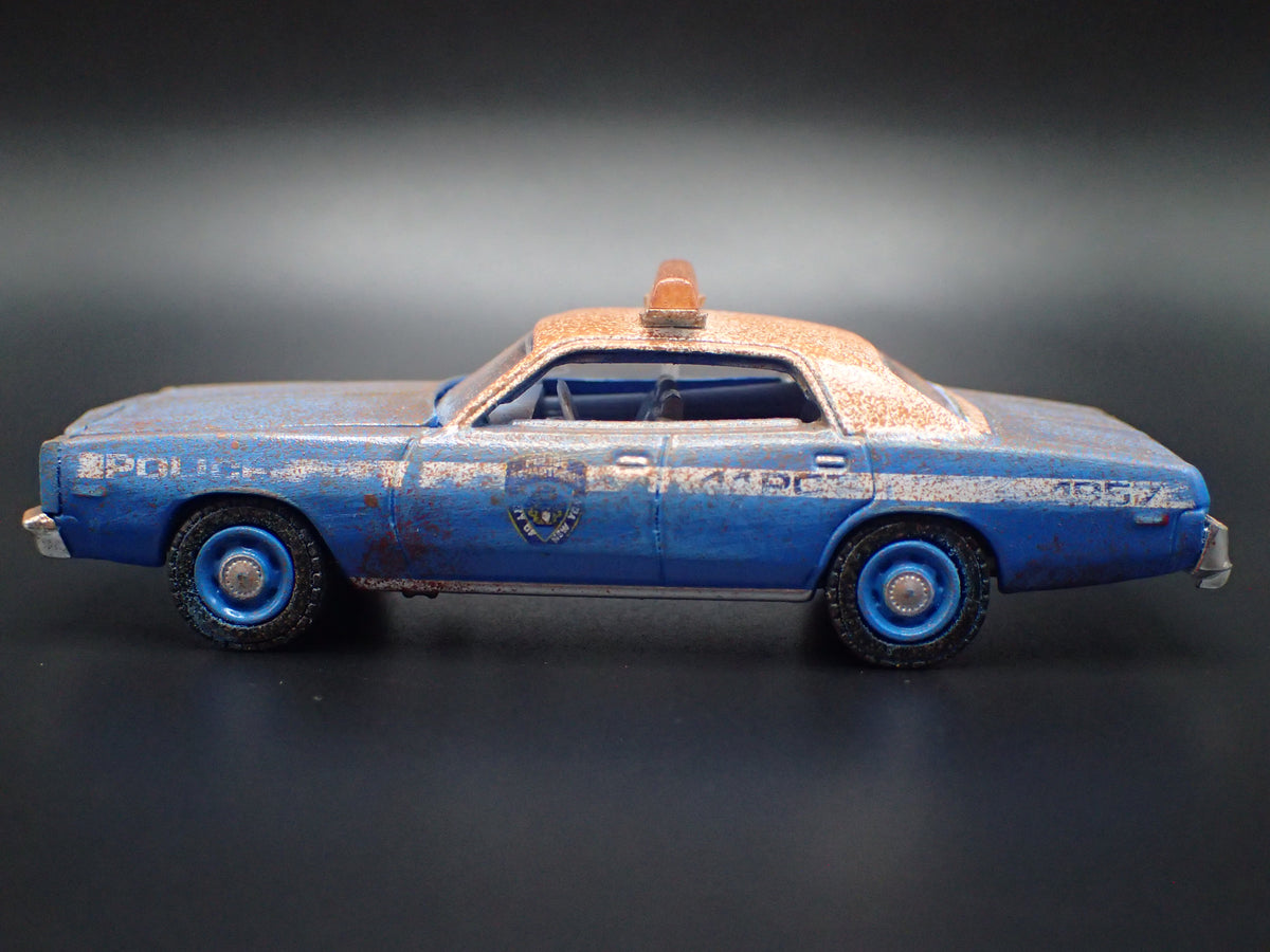 1978 78 DODGE MONACO NYPD CUSTOM BARN FIND 1/64 SCALE DIECAST MODEL CAR