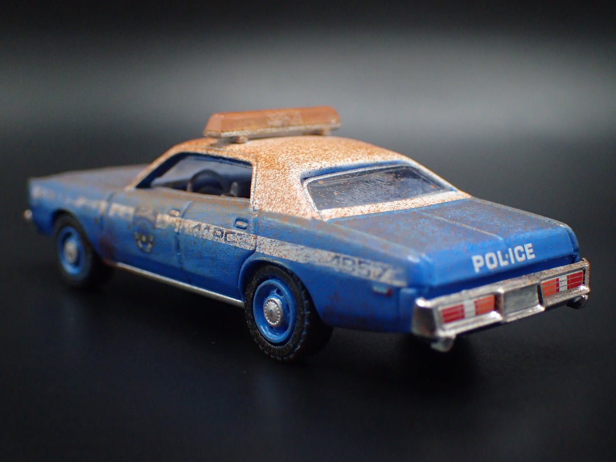 1978 78 DODGE MONACO NYPD CUSTOM BARN FIND 1/64 SCALE DIECAST MODEL CAR