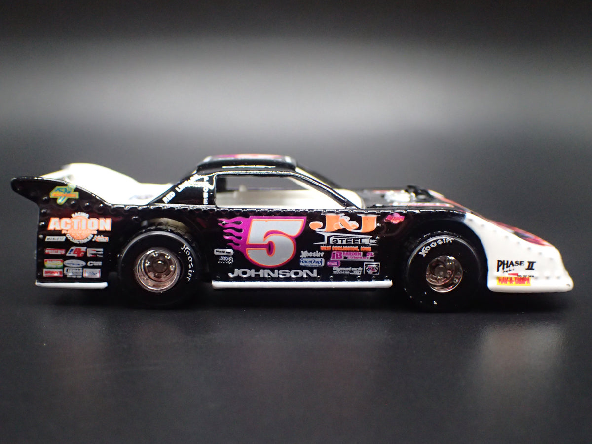 1996 96 DIRT TRACK RACING RONNIE JOHNSON 1:64 SCALE COLLECTIBLE DIECAST MODEL CAR