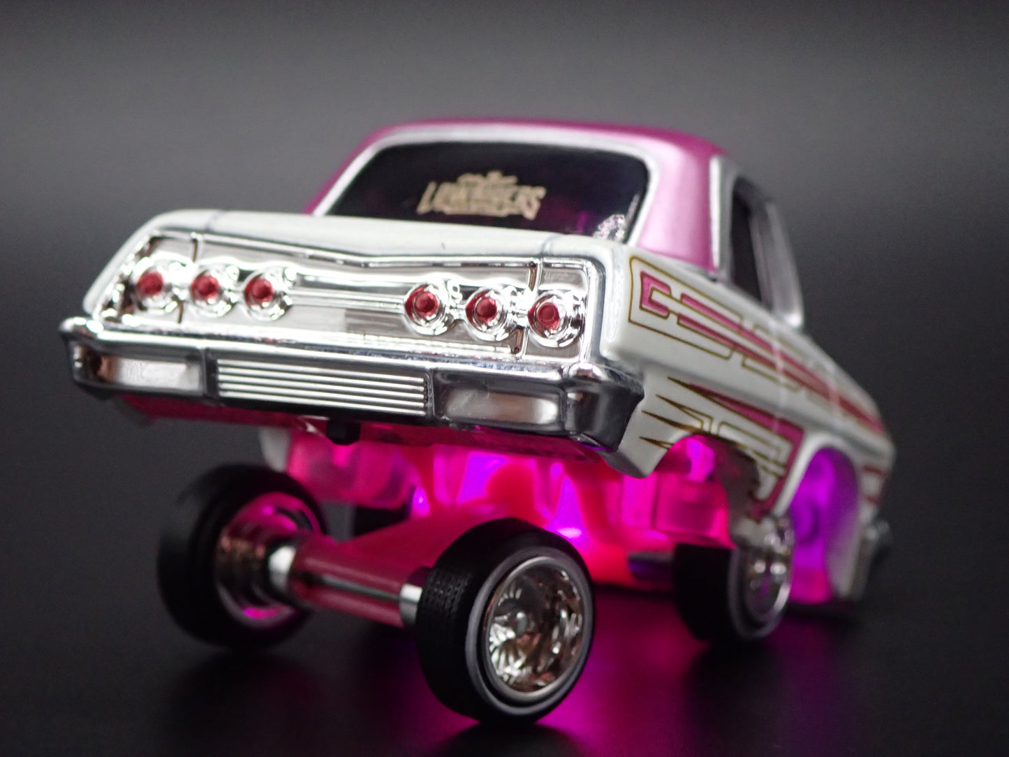 1962 62 CHEVY CHEVROLET IMPALA CAR TUNED LOWRIDER 1:64 SCALE DIECAST MODEL CAR