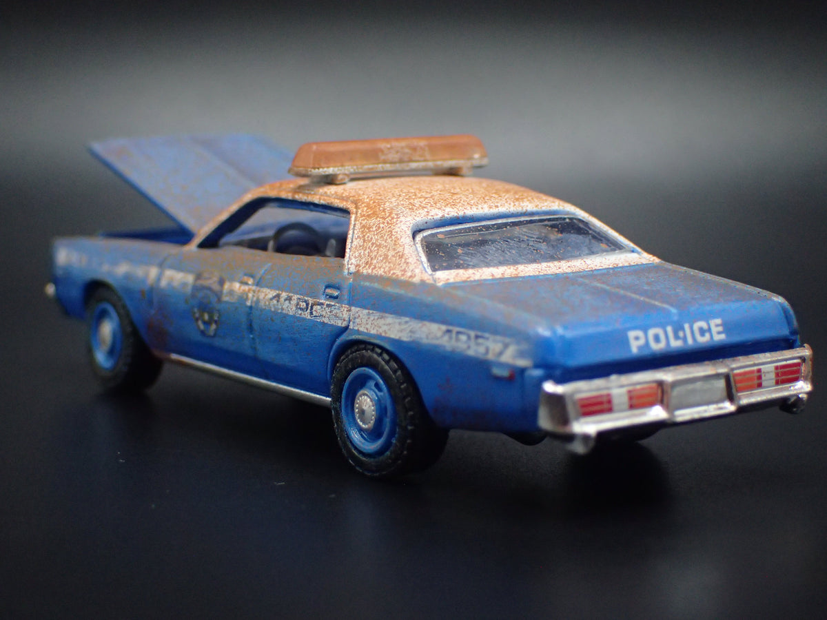 1978 78 DODGE MONACO NYPD CUSTOM BARN FIND 1/64 SCALE DIECAST MODEL CAR
