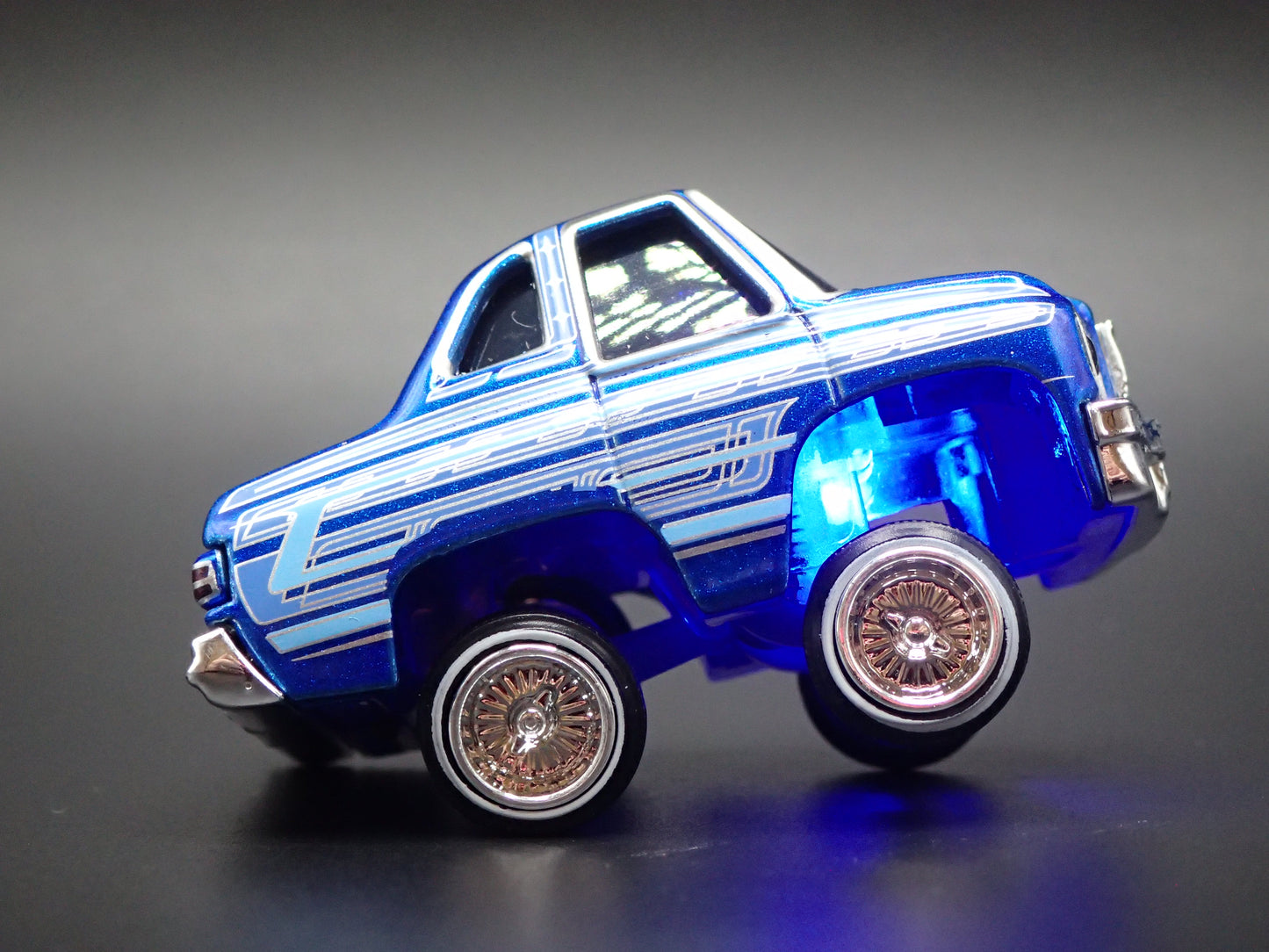 1975 75 CHEVY CHEVROLET IMPALA CAR TUNED LOWRIDER 1:64 SCALE DIECAST MODEL CAR