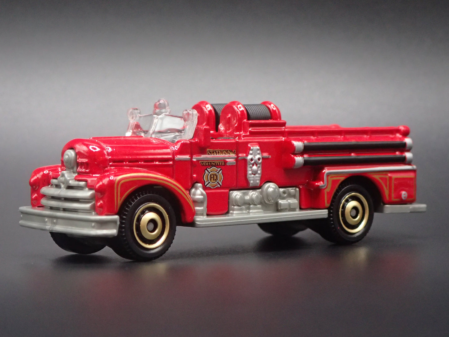 SEAGRAVE FIRE ENGINE FIRE TRUCK RED 1/64 MB SCALE DIORAMA DIECAST MODEL CAR