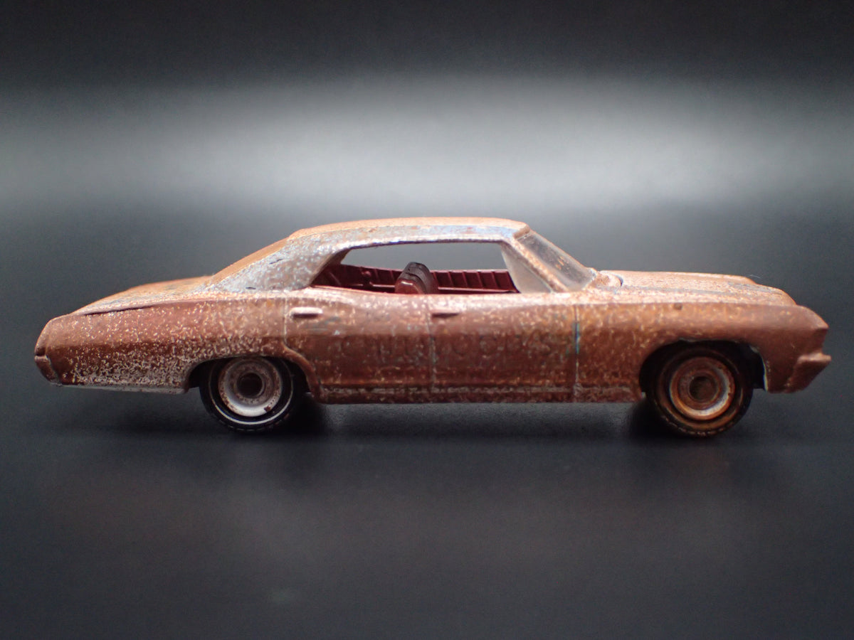 1967 67 CHEVY CHEVROLET IMPALA CUSTOM BARN FIND 1:64 SCALE DIECAST MODEL CAR