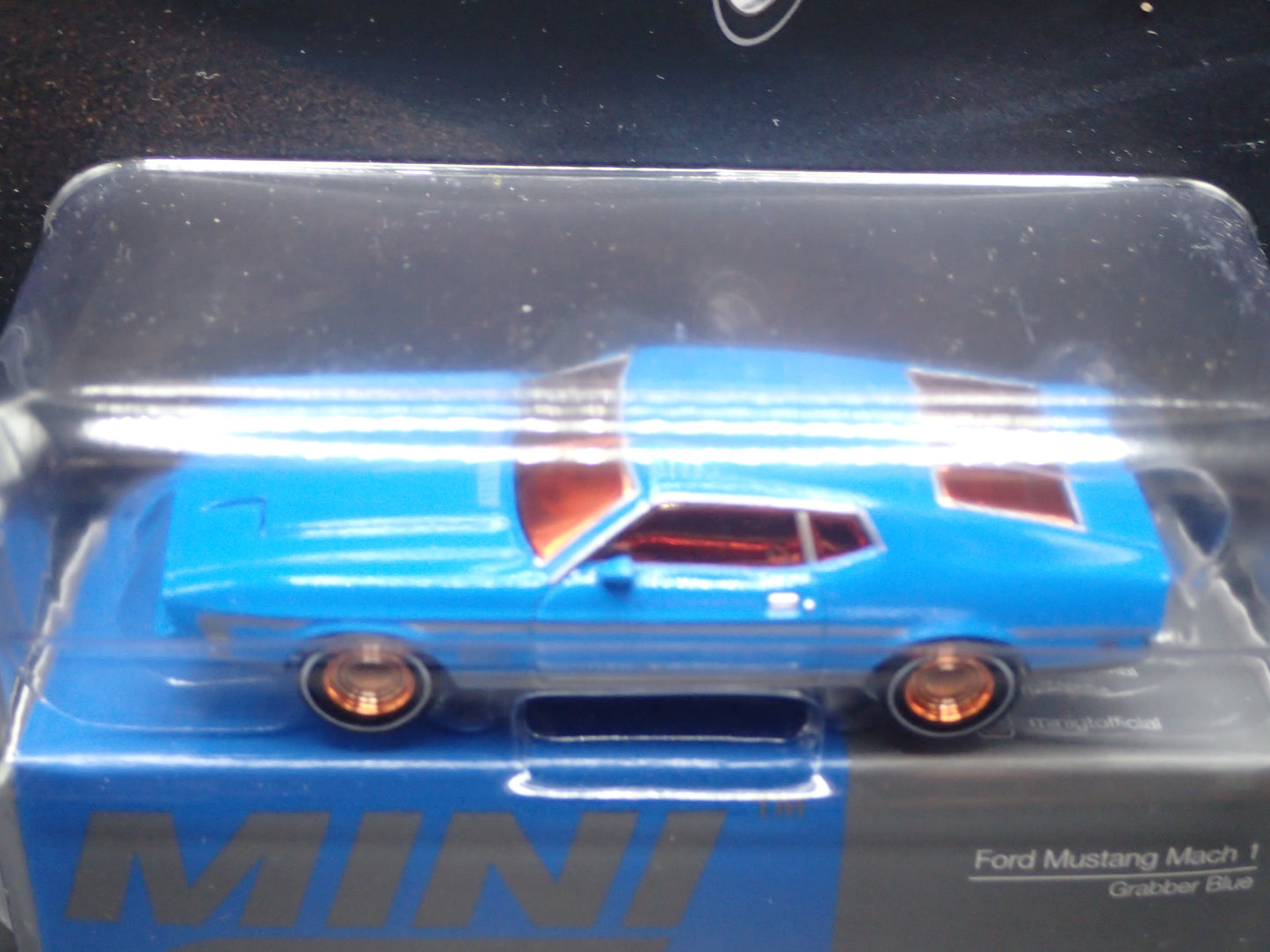 1971 FORD MUSTANG MACH 1 ORANGE CHASE TSM MODEL MINI GT 1138 1/64 SCALE 2026