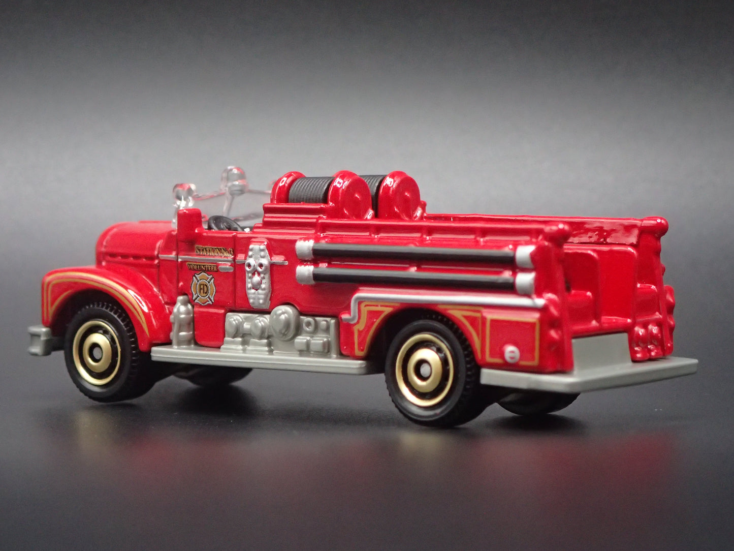 SEAGRAVE FIRE ENGINE FIRE TRUCK RED 1/64 MB SCALE DIORAMA DIECAST MODEL CAR