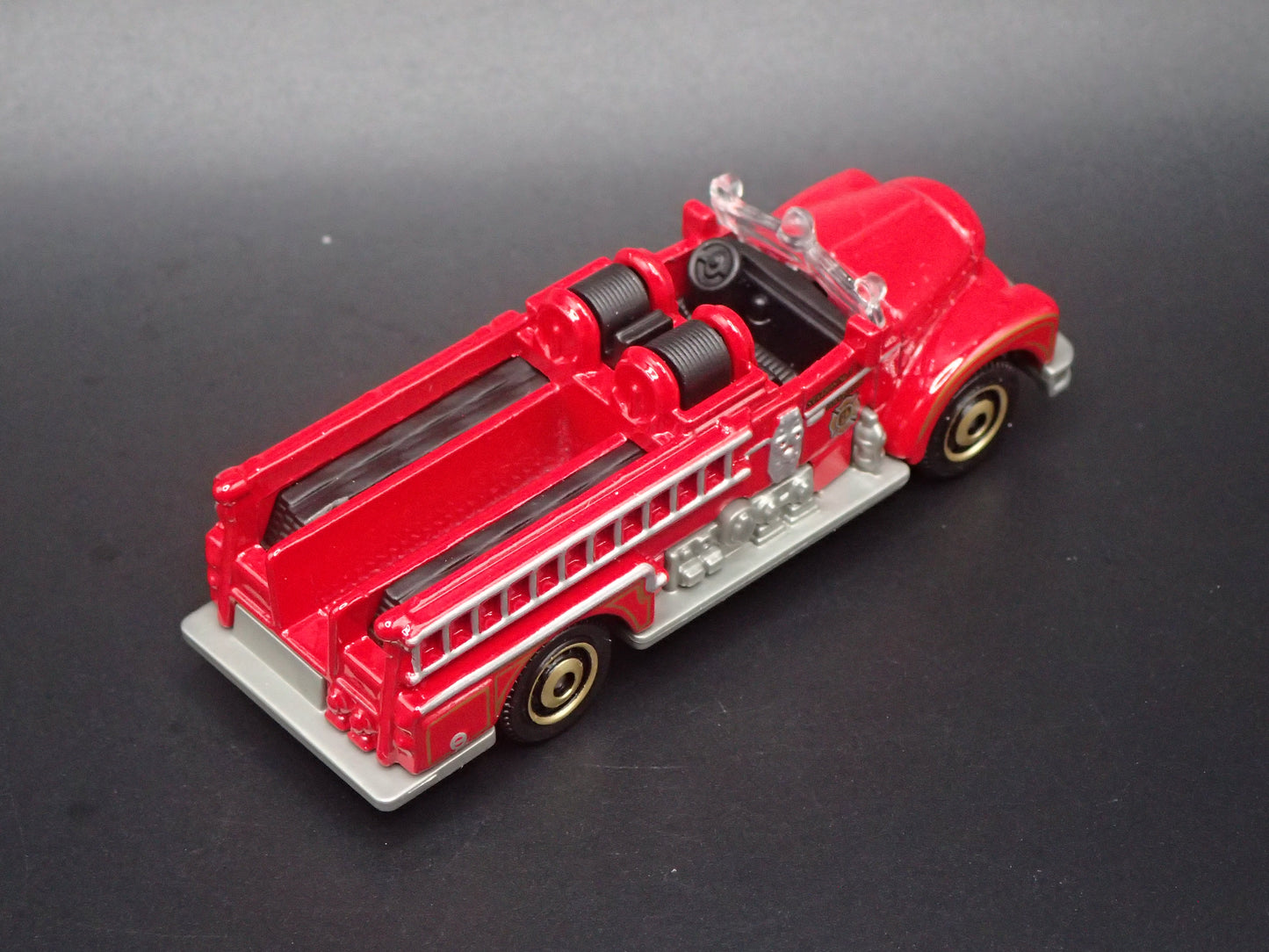 SEAGRAVE FIRE ENGINE FIRE TRUCK RED 1/64 MB SCALE DIORAMA DIECAST MODEL CAR