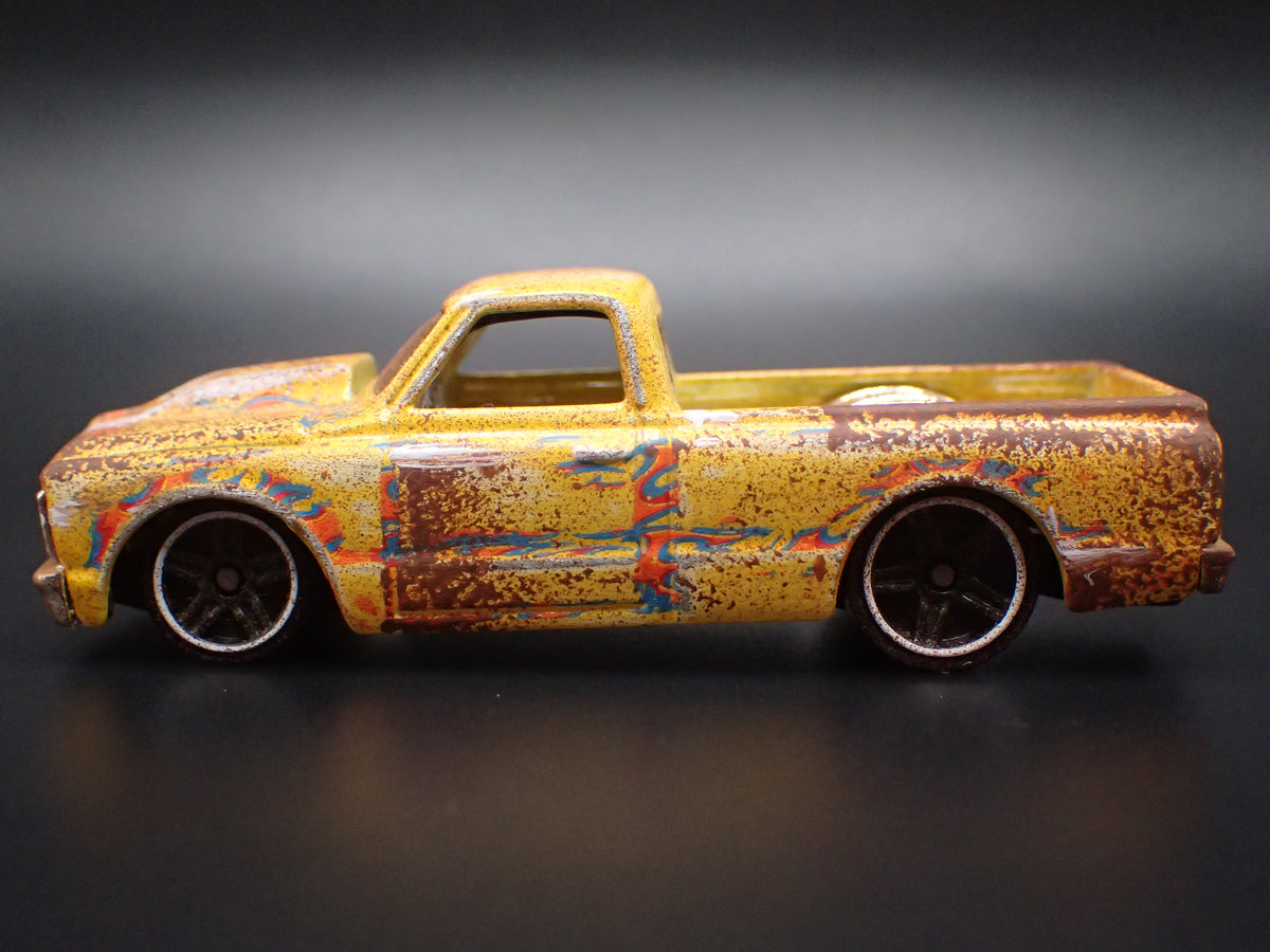 1967 67 CHEVY C10 SHORT BED PICKUP TRUCK BARN FIND 1:64 SCALE DIECAST CAR