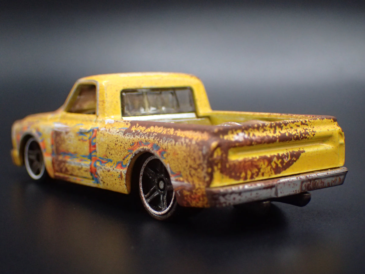 1967 67 CHEVY C10 SHORT BED PICKUP TRUCK BARN FIND 1:64 SCALE DIECAST CAR
