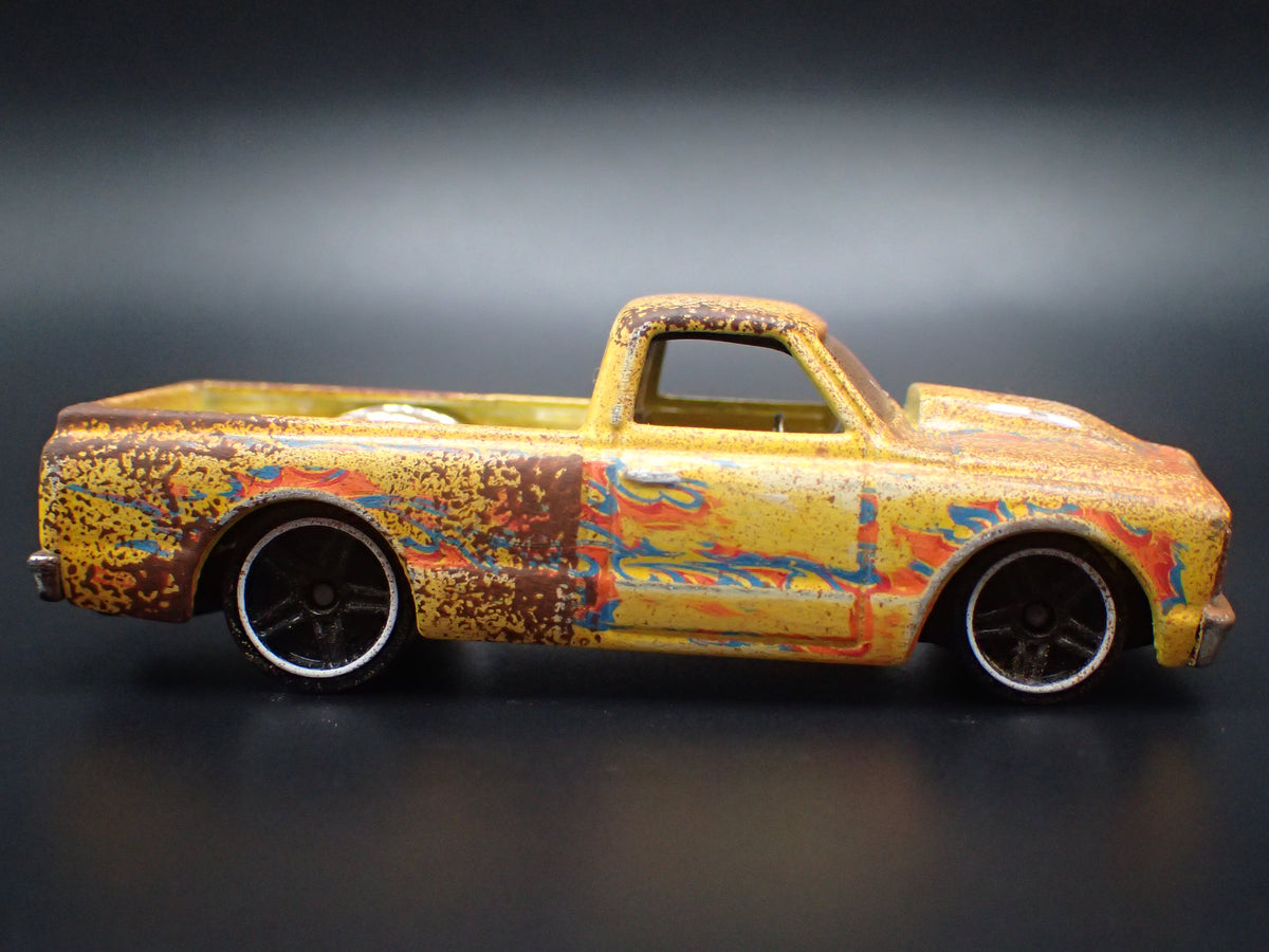 1967 67 CHEVY C10 SHORT BED PICKUP TRUCK BARN FIND 1:64 SCALE DIECAST CAR