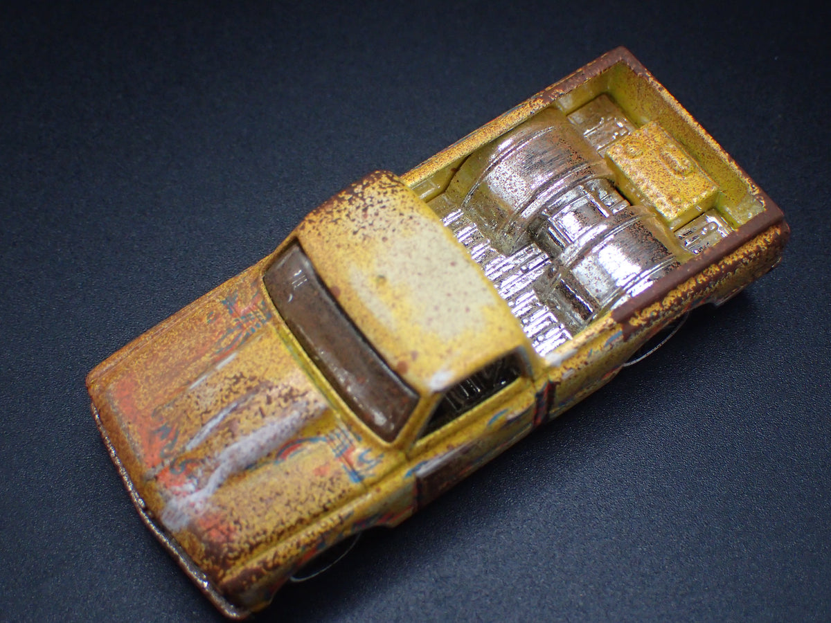 1967 67 CHEVY C10 SHORT BED PICKUP TRUCK BARN FIND 1:64 SCALE DIECAST CAR