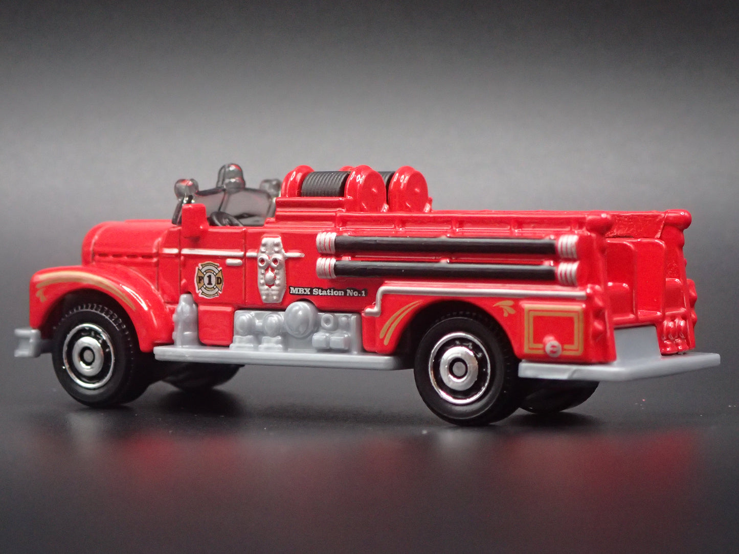 SEAGRAVE FIRE ENGINE FIRE TRUCK RED 1/64 MB SCALE DIORAMA DIECAST MODEL CAR