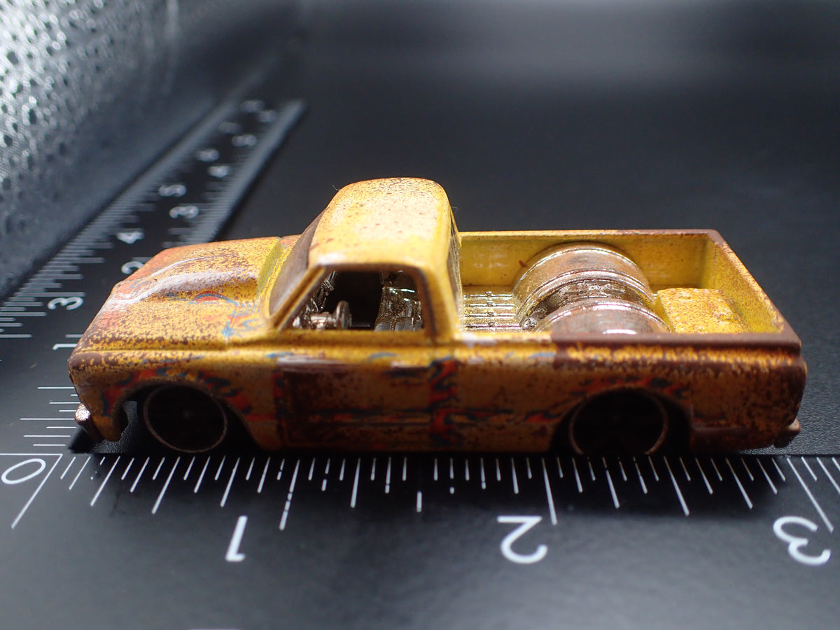 1967 67 CHEVY C10 SHORT BED PICKUP TRUCK BARN FIND 1:64 SCALE DIECAST CAR