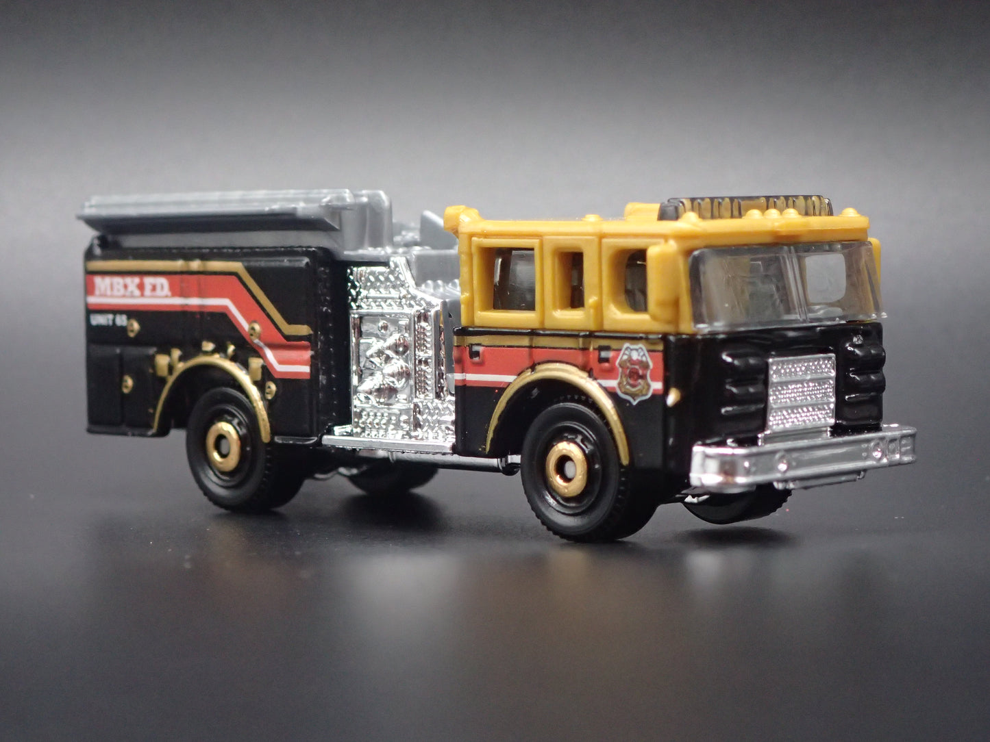 PIERCE DASH FIRE ENGINE TRUCK 1:64 MB SCALE COLLECTIBLE DIECAST MODEL CAR