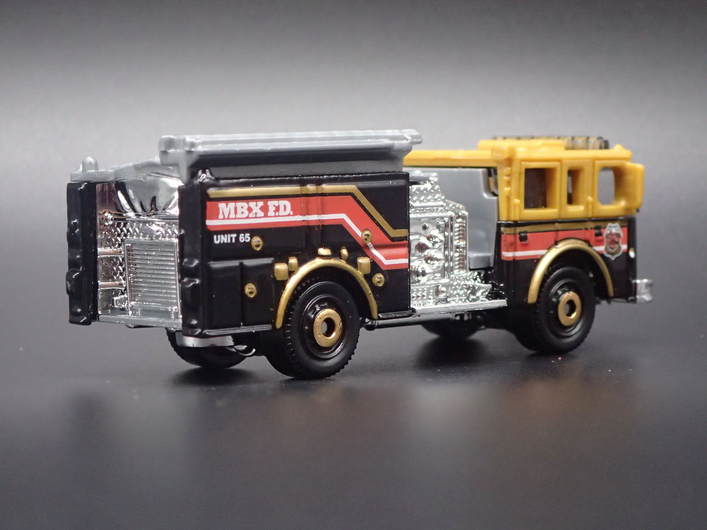 PIERCE DASH FIRE ENGINE TRUCK 1:64 MB SCALE COLLECTIBLE DIECAST MODEL CAR
