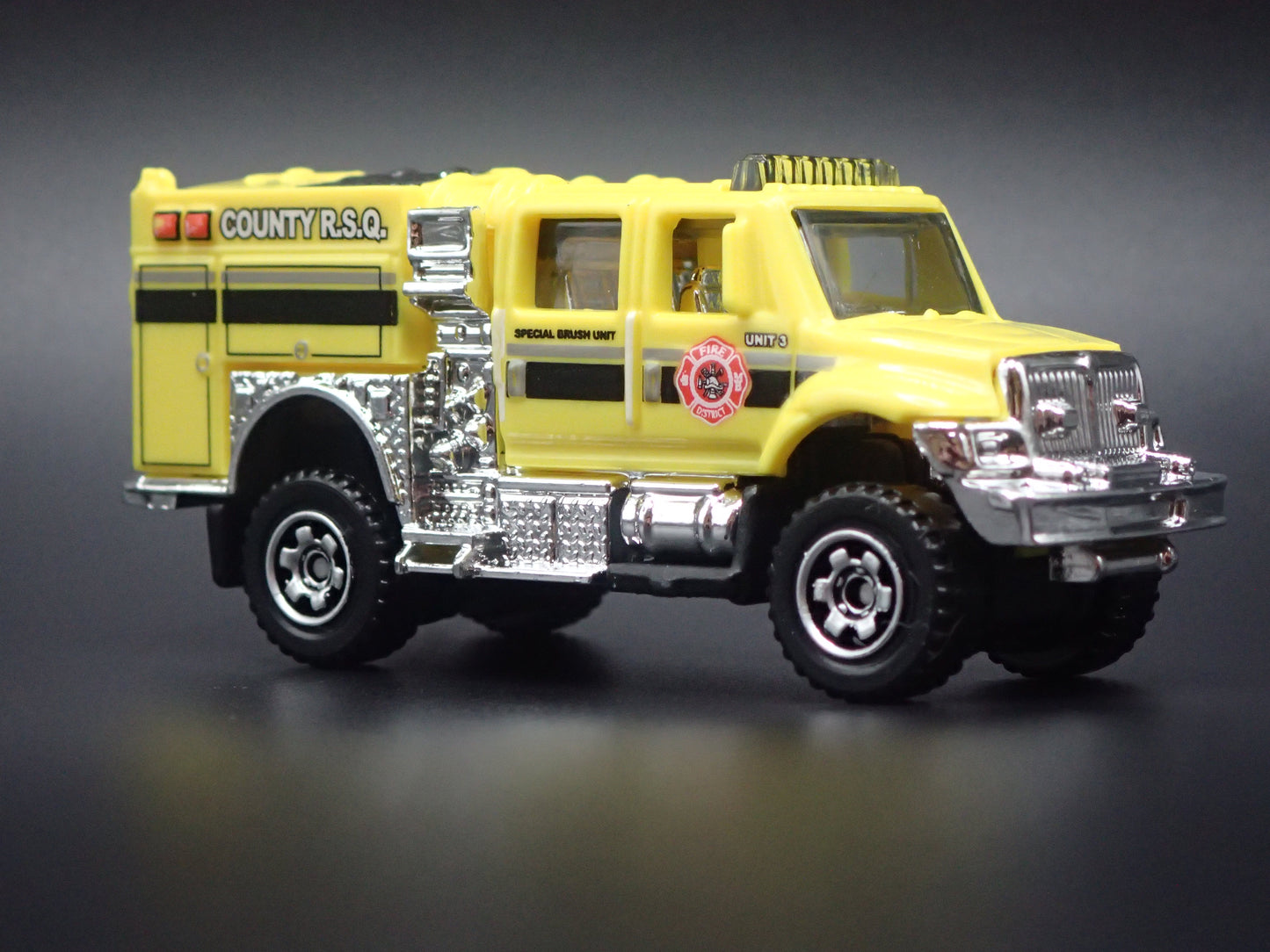 INTERNATIONAL WORKSTAR BRUSH FIRE TRUCK COUNTY RSO 1:64 MB SCALE DIECAST MODEL CAR
