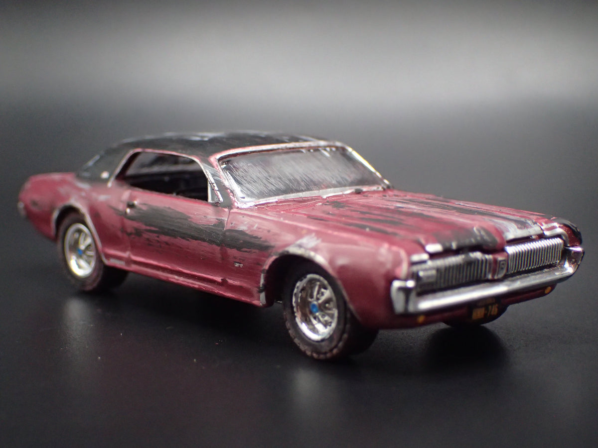 1967 67 MERC MERCURY COUGAR XR-7 GT BARN FIND 1:64 SCALE DIECAST MODEL CAR