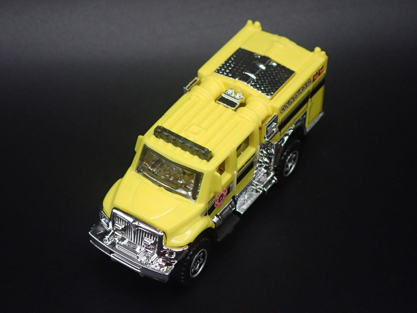 INTERNATIONAL WORKSTAR BRUSH FIRE TRUCK COUNTY RSO 1:64 MB SCALE DIECAST MODEL CAR