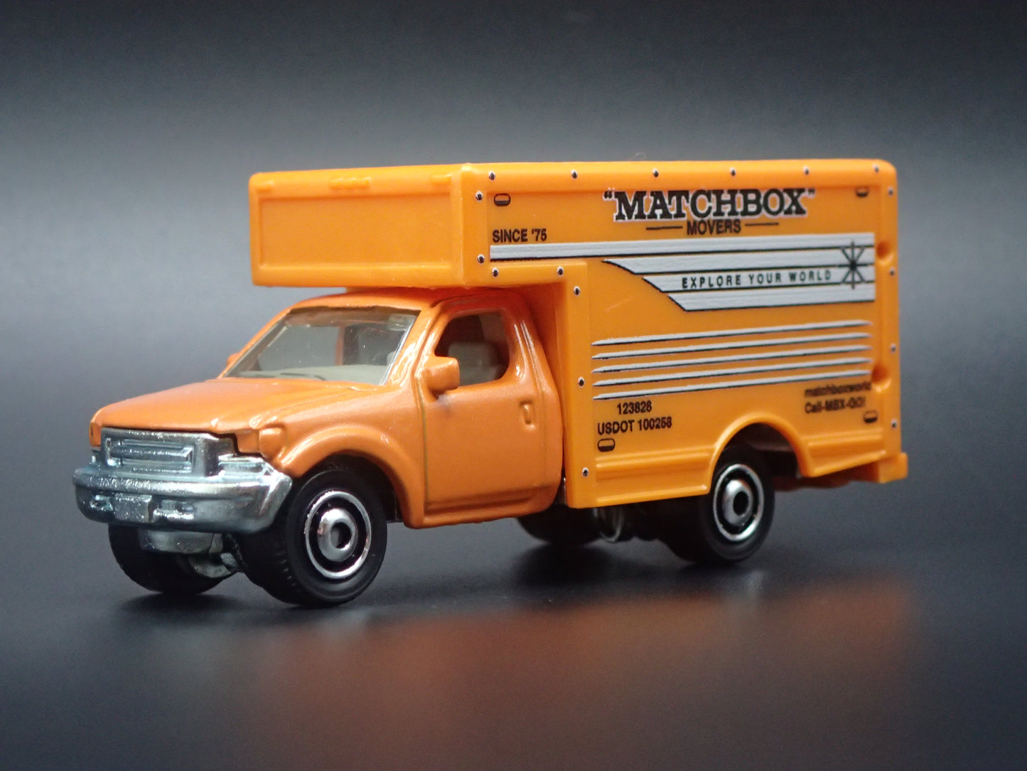 FORD F350 BOX MOVING TRUCK BUDGET VAN 1:64 MB SCALE DIECAST MODEL CAR