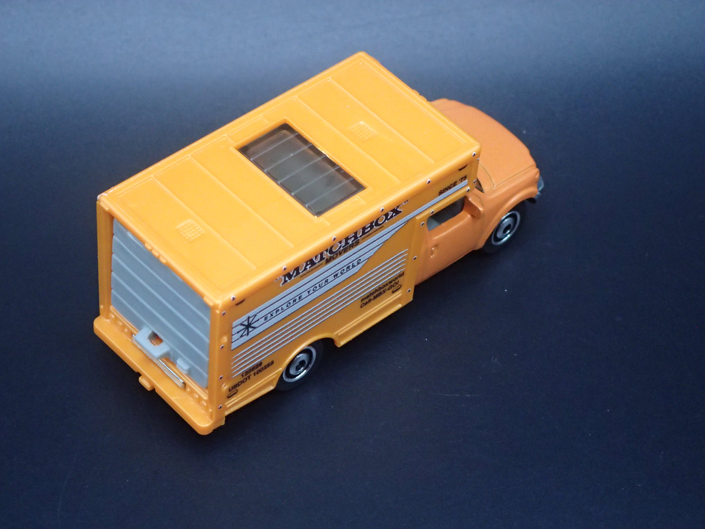 FORD F350 BOX MOVING TRUCK BUDGET VAN 1:64 MB SCALE DIECAST MODEL CAR