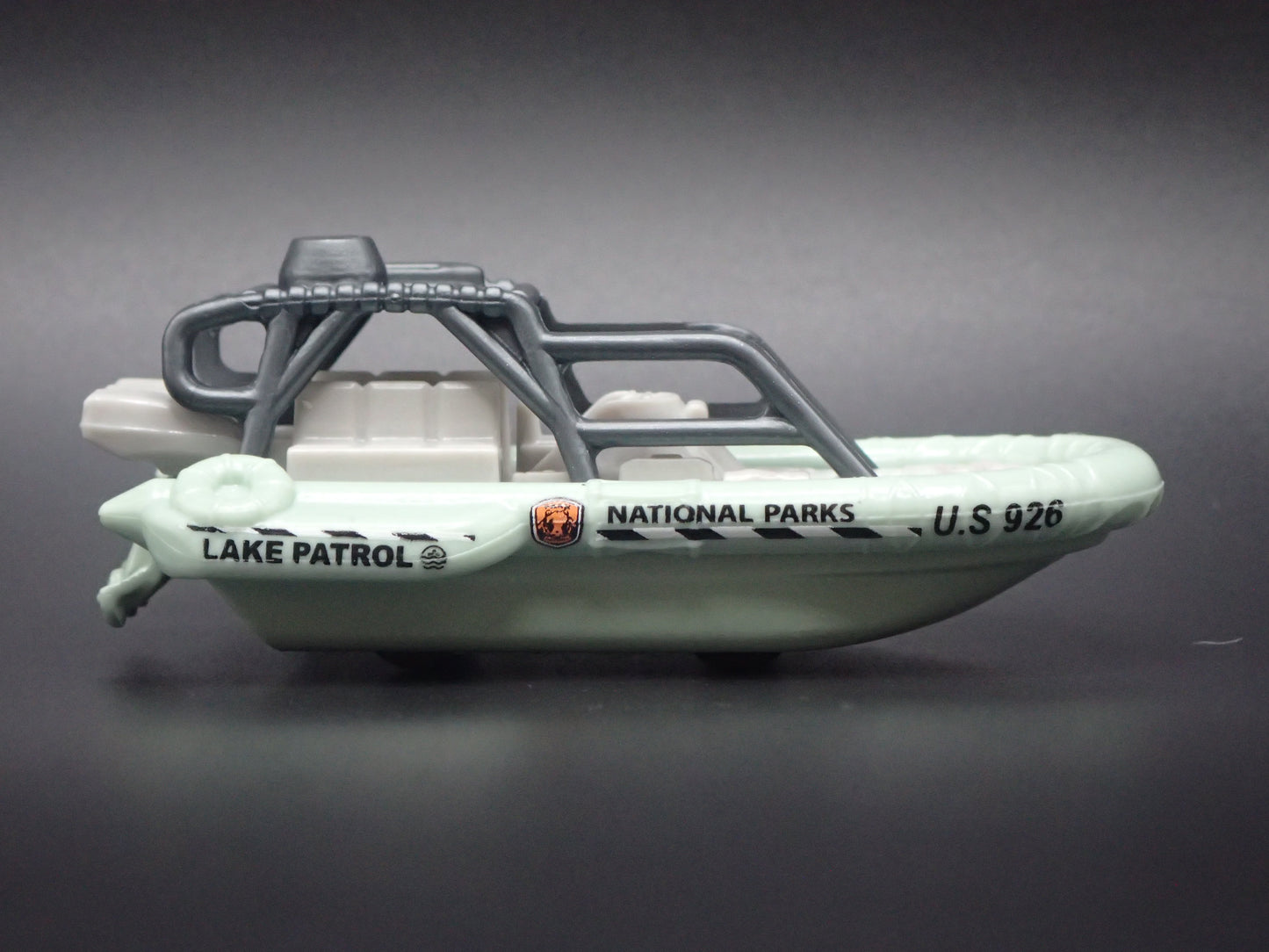 NATIONAL PARKS LAKE PATROL BOAT RARE 1:64 MB SCALE DIORAMA DIECAST MODEL CAR