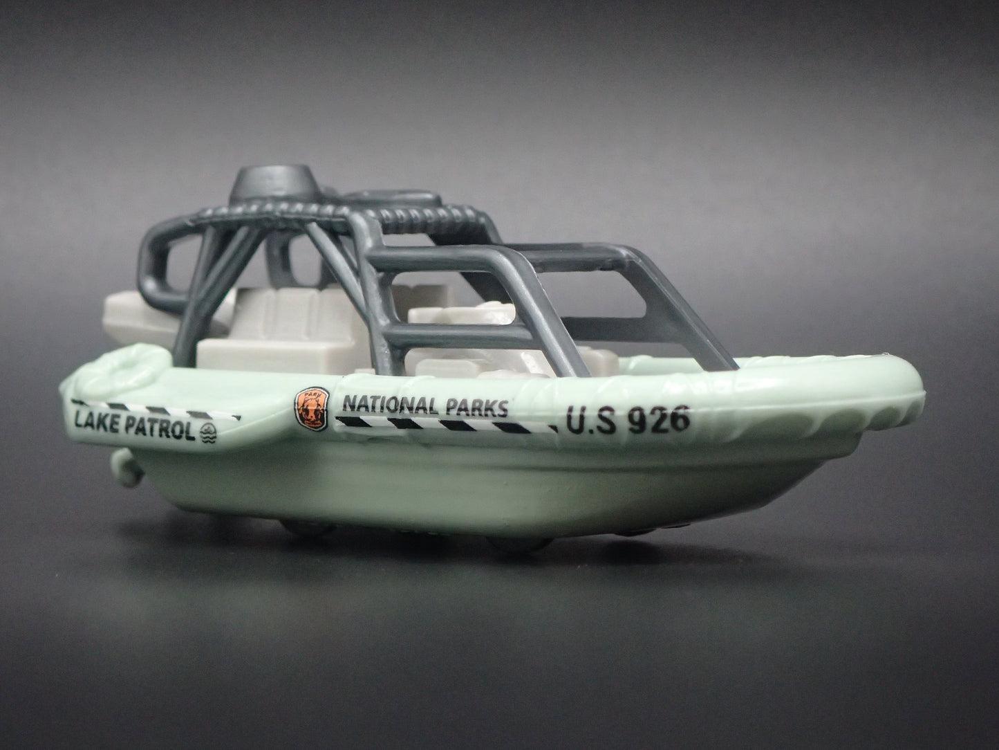 NATIONAL PARKS LAKE PATROL BOAT RARE 1:64 MB SCALE DIORAMA DIECAST MODEL CAR