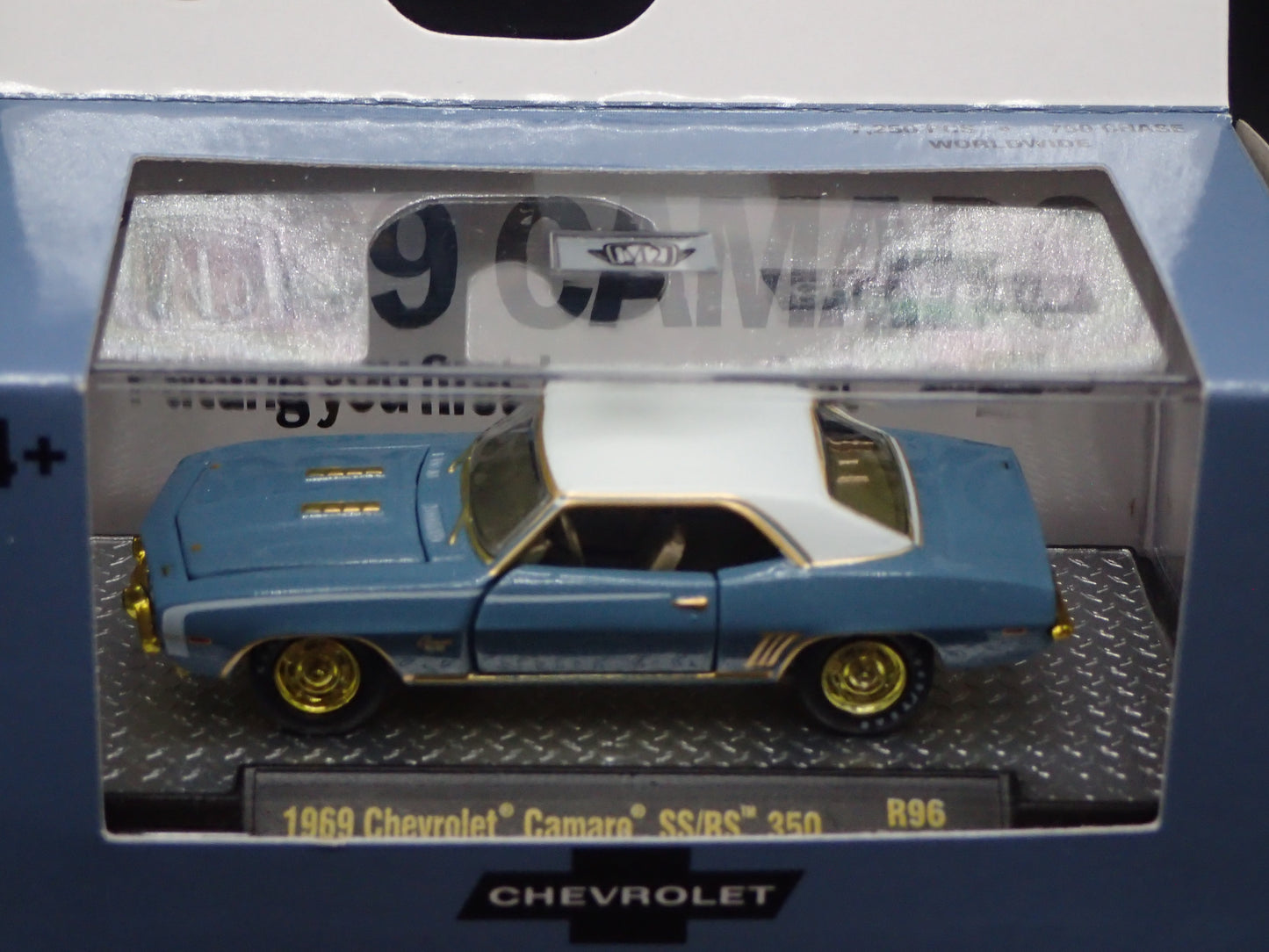 1969 CHEVY CAMARO SS/RS 350 AUTOTHENTICS 2026 M2 MACHINES GOLD CHASE R96 26-19