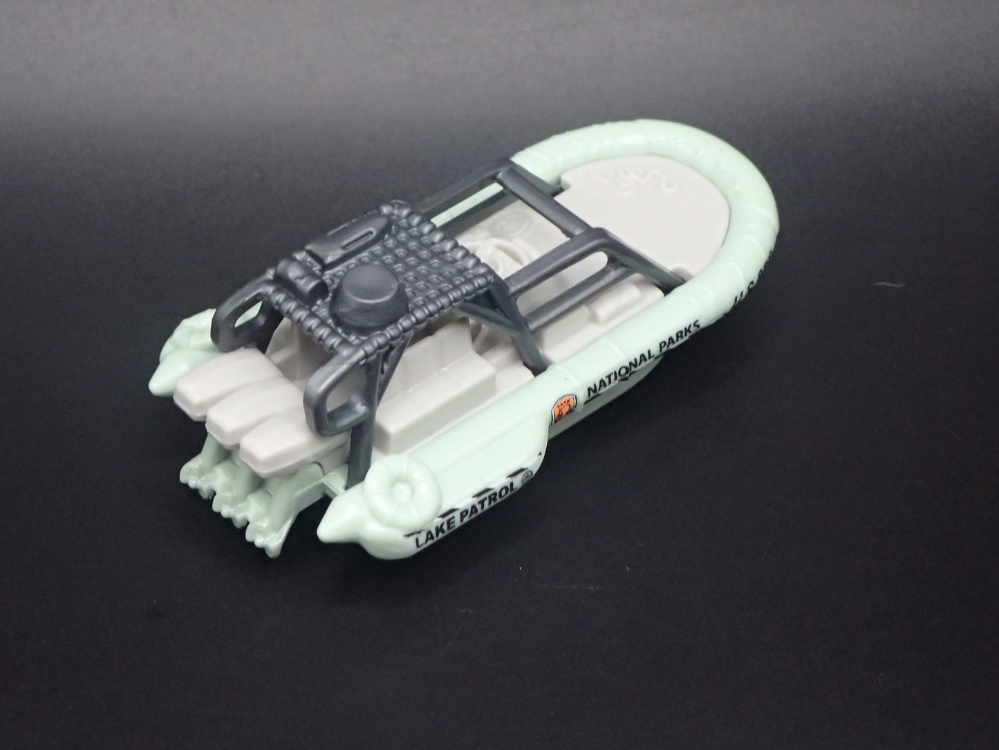 NATIONAL PARKS LAKE PATROL BOAT RARE 1:64 MB SCALE DIORAMA DIECAST MODEL CAR