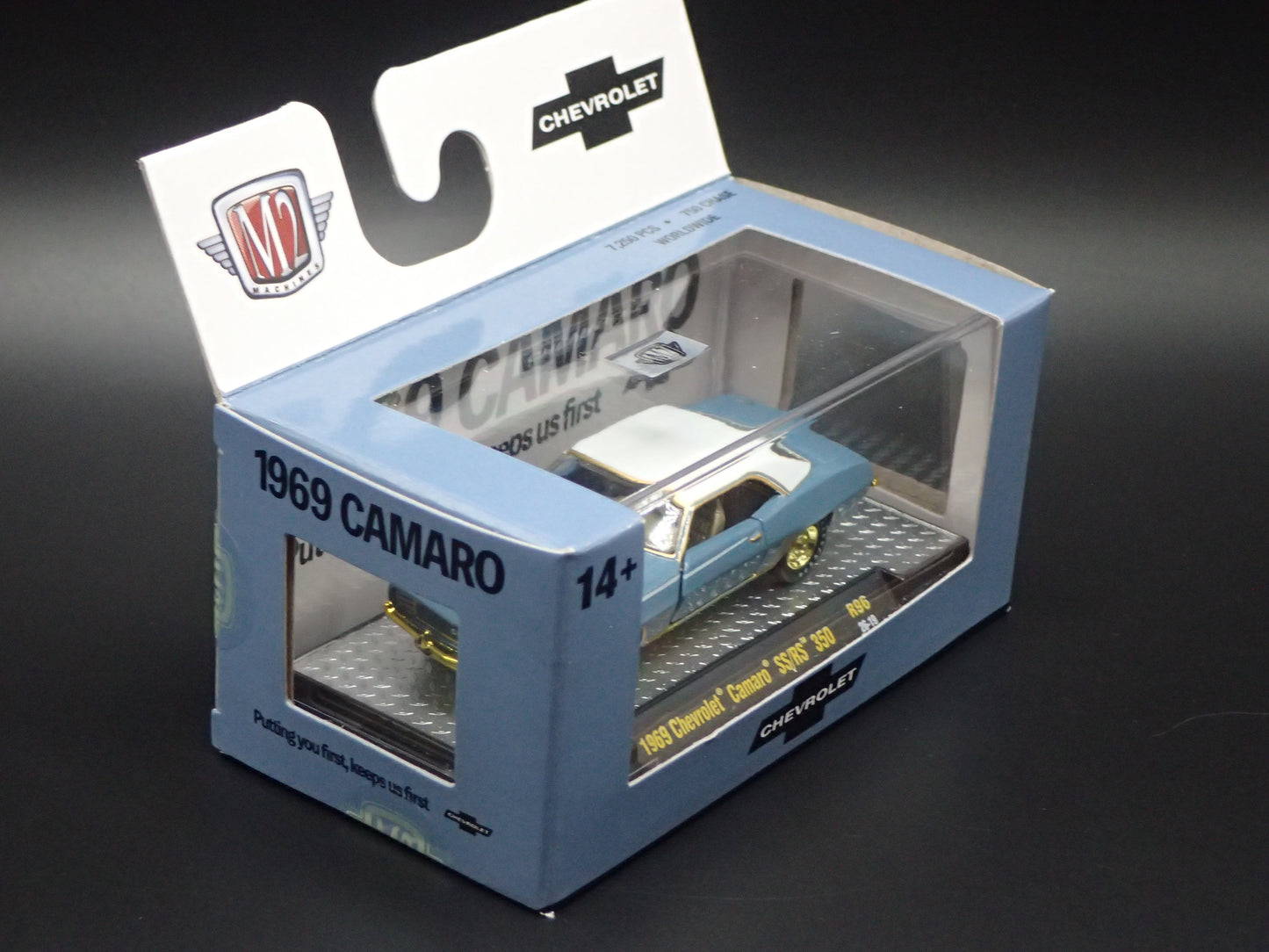 1969 CHEVY CAMARO SS/RS 350 AUTOTHENTICS 2026 M2 MACHINES GOLD CHASE R96 26-19