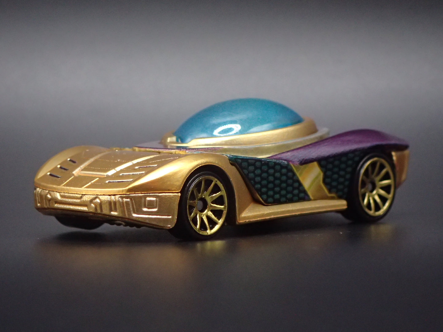 MYSTERIO SPIDER MAN MARVEL CHARACTER CARS 1/64 SCALE DIORAMA DIECAST MODEL CAR