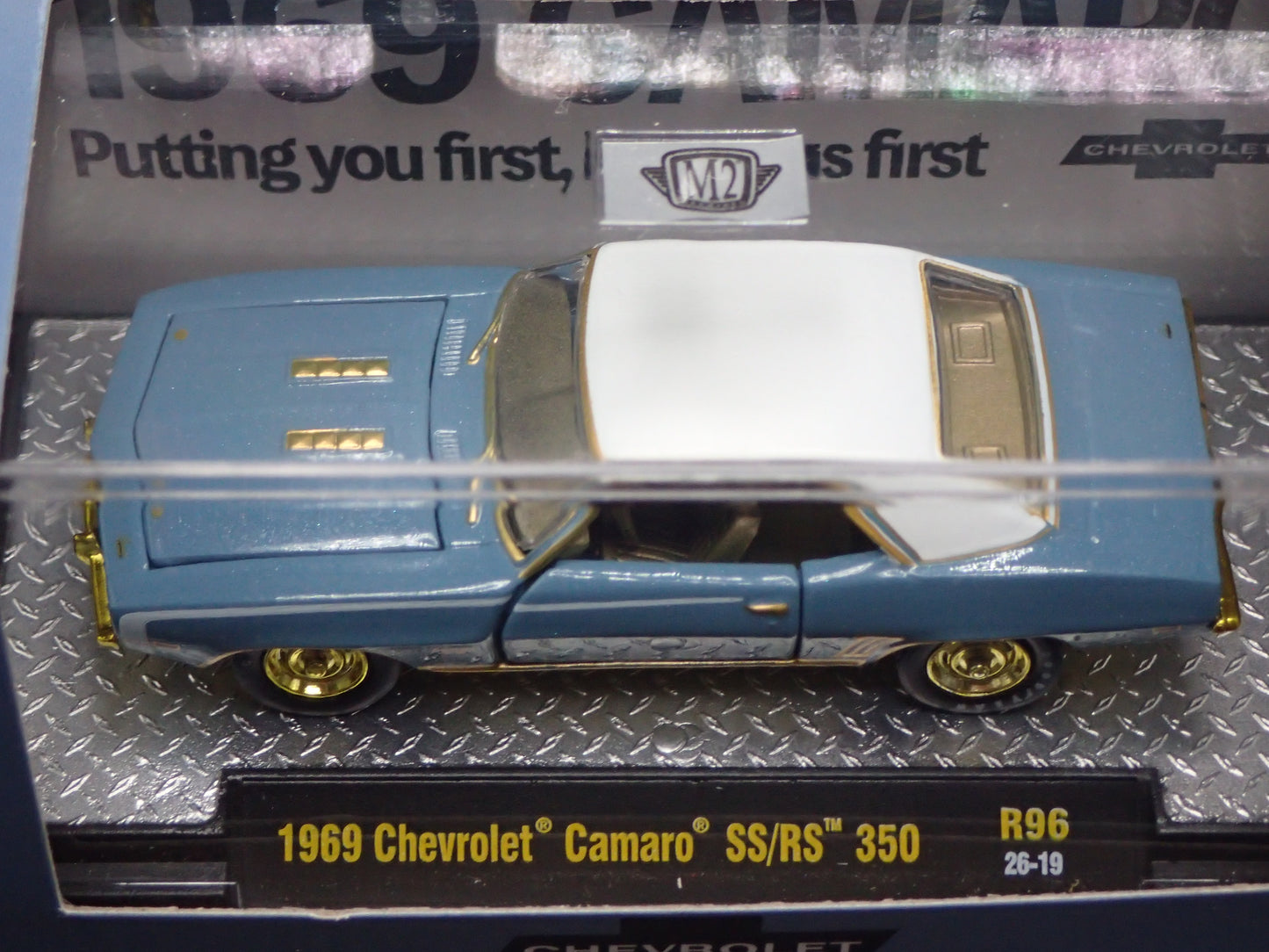 1969 CHEVY CAMARO SS/RS 350 AUTOTHENTICS 2026 M2 MACHINES GOLD CHASE R96 26-19
