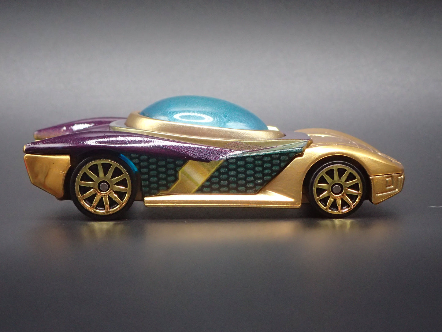 MYSTERIO SPIDER MAN MARVEL CHARACTER CARS 1/64 SCALE DIORAMA DIECAST MODEL CAR