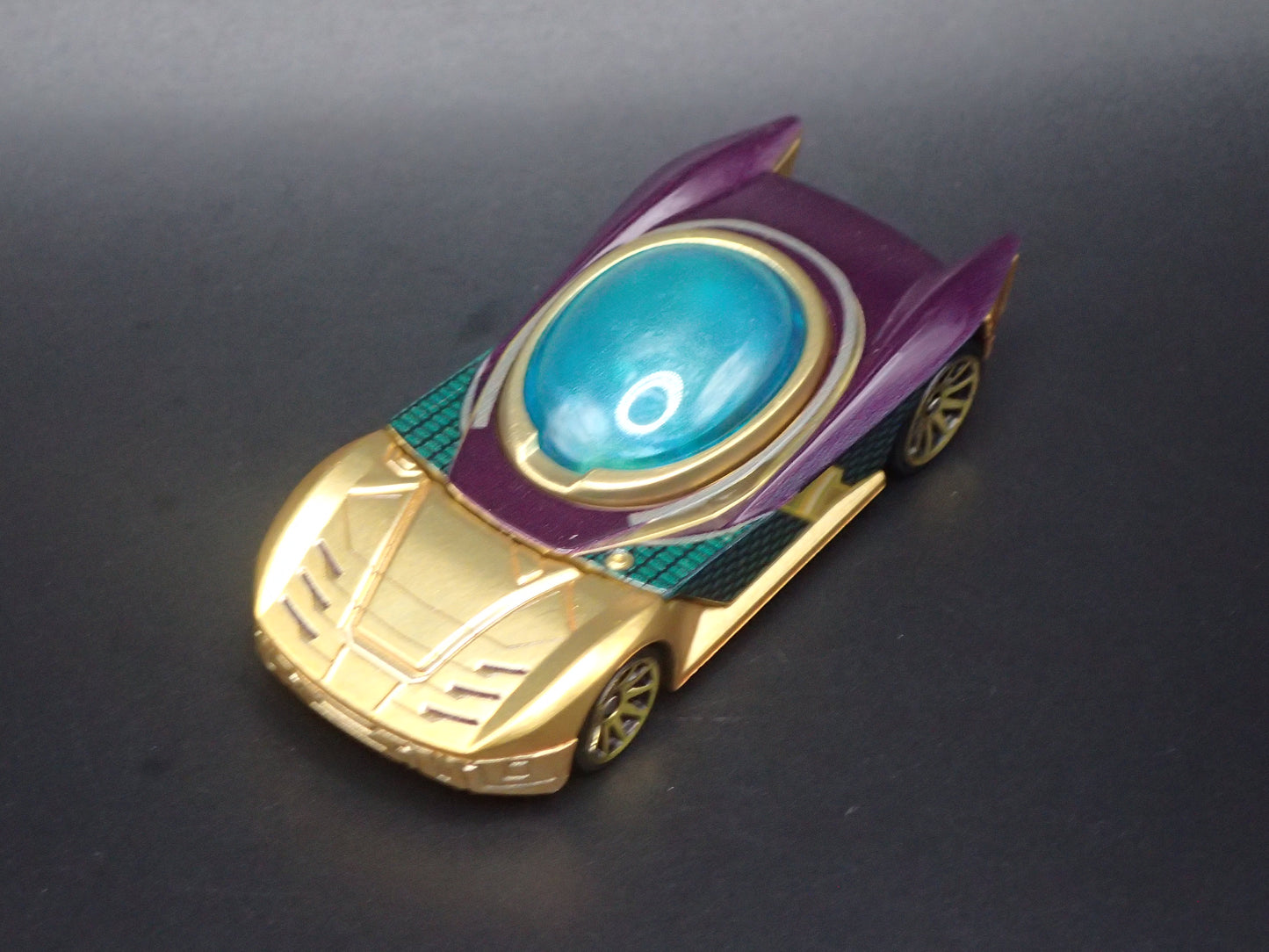 MYSTERIO SPIDER MAN MARVEL CHARACTER CARS 1/64 SCALE DIORAMA DIECAST MODEL CAR