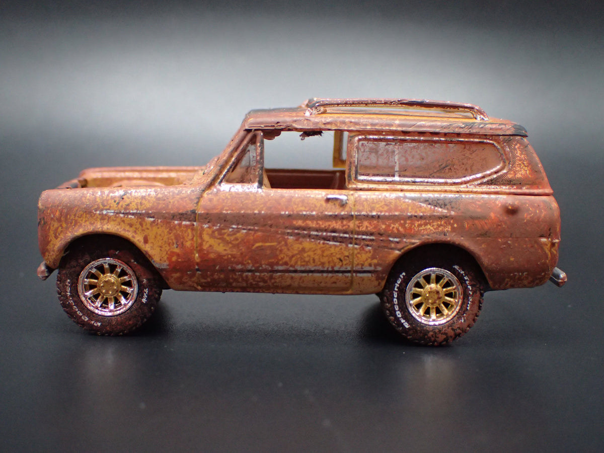 1979 79 INTERNATIONAL SCOUT II CUSTOM BARN FIND 1:64 SCALE DIECAST MODEL CAR