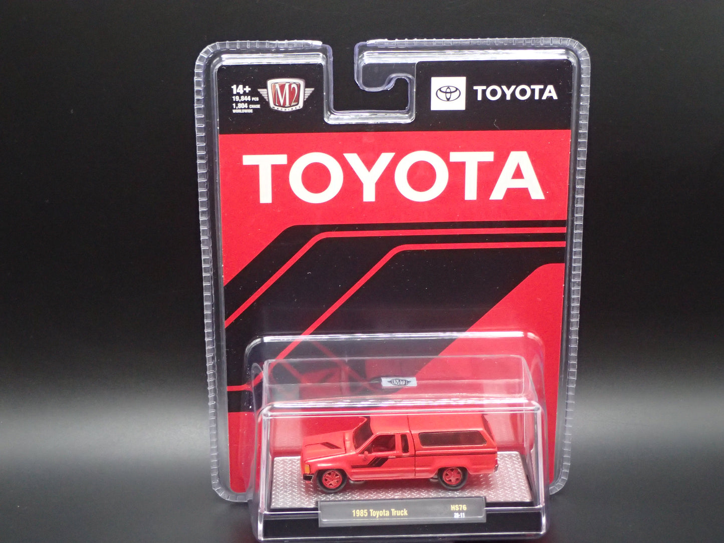 1985 TOYOTA MINI TRUCK 2026 M2 MACHINES RED CHASE HOBBY 1/1804 HS76 26-11