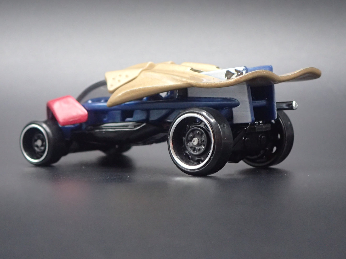 GAMBIT MARVEL CHARACTER CARS 1/64 SCALE DIORAMA DIECAST MODEL CAR